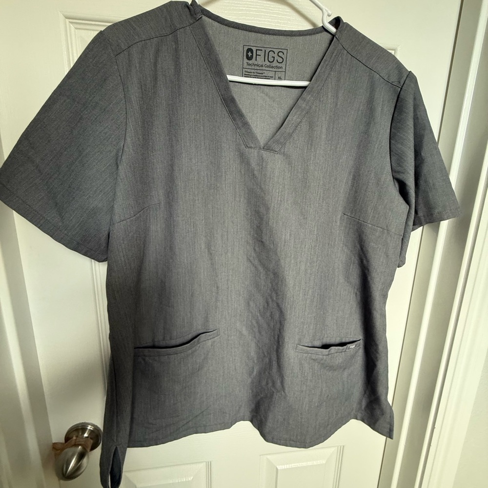 Figs Charcoal V-Neck Scrub Top